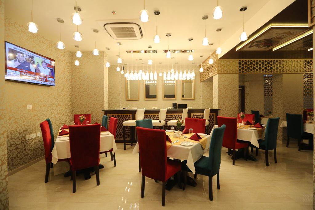 Comfort Inn Sapphire - A Inde Hotel Jaipur Luaran gambar